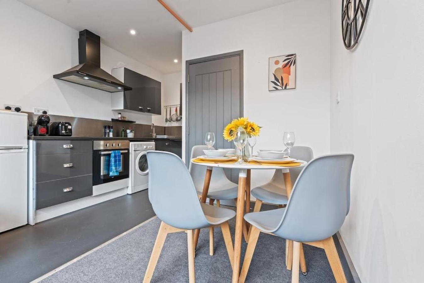 Stylish City-Centre Stay in Leicester | Market St3