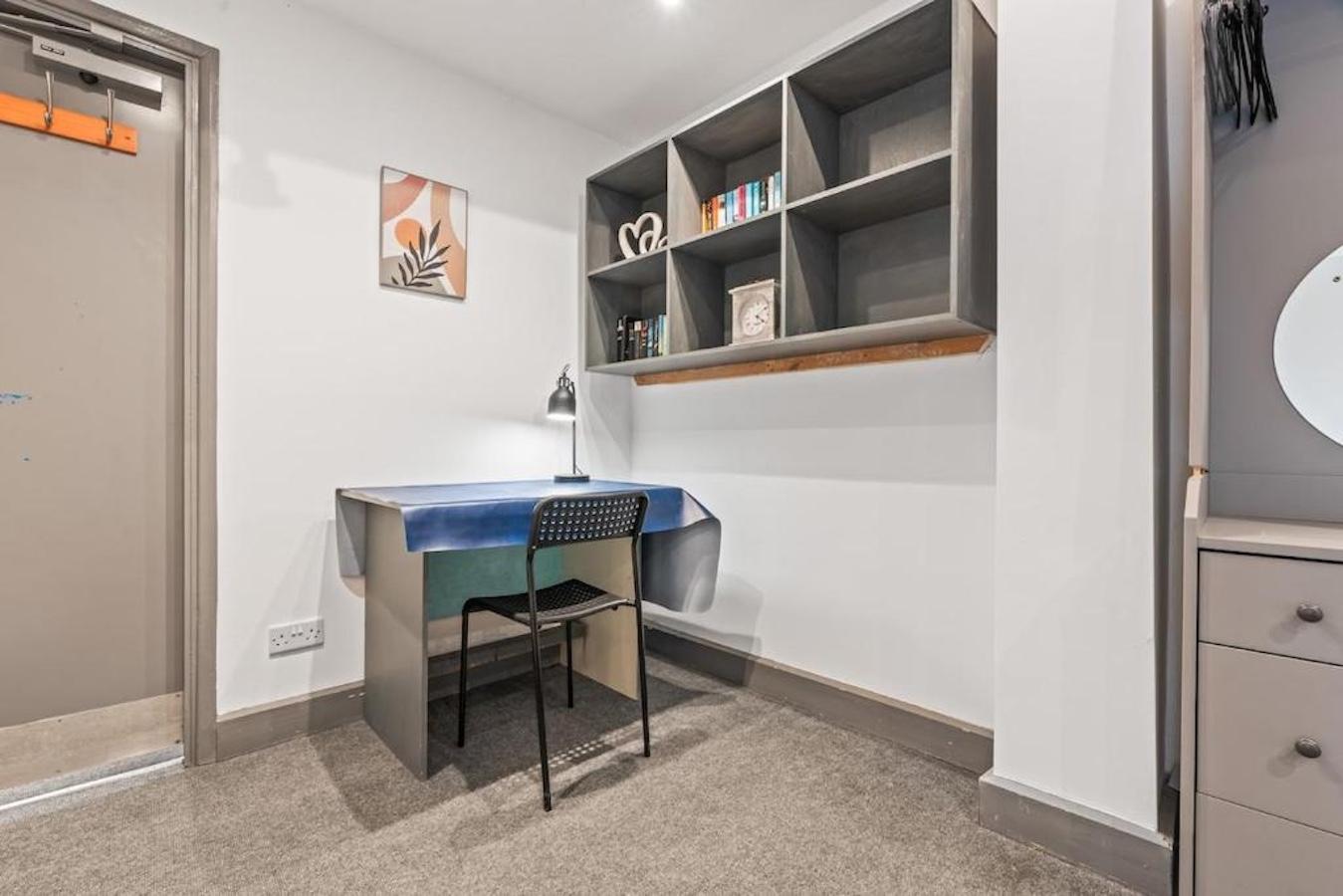 Stylish City-Centre Stay in Leicester | Market St4